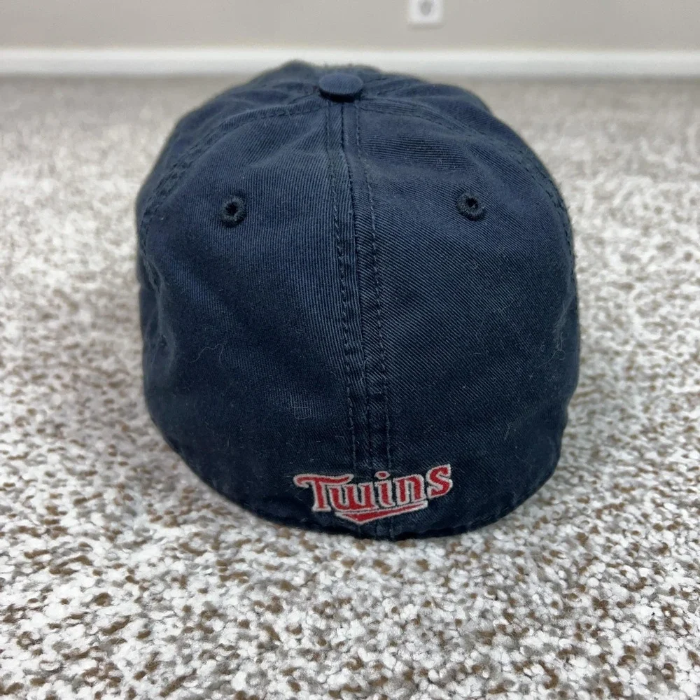 Minnesota Twins Hat Cap Fitted Mens Medium Blue MLB Baseball '47 Sports Logo